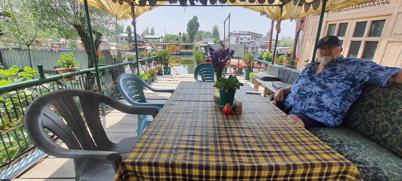 Green View Group Of Houseboats Srīnagar Esterno foto
